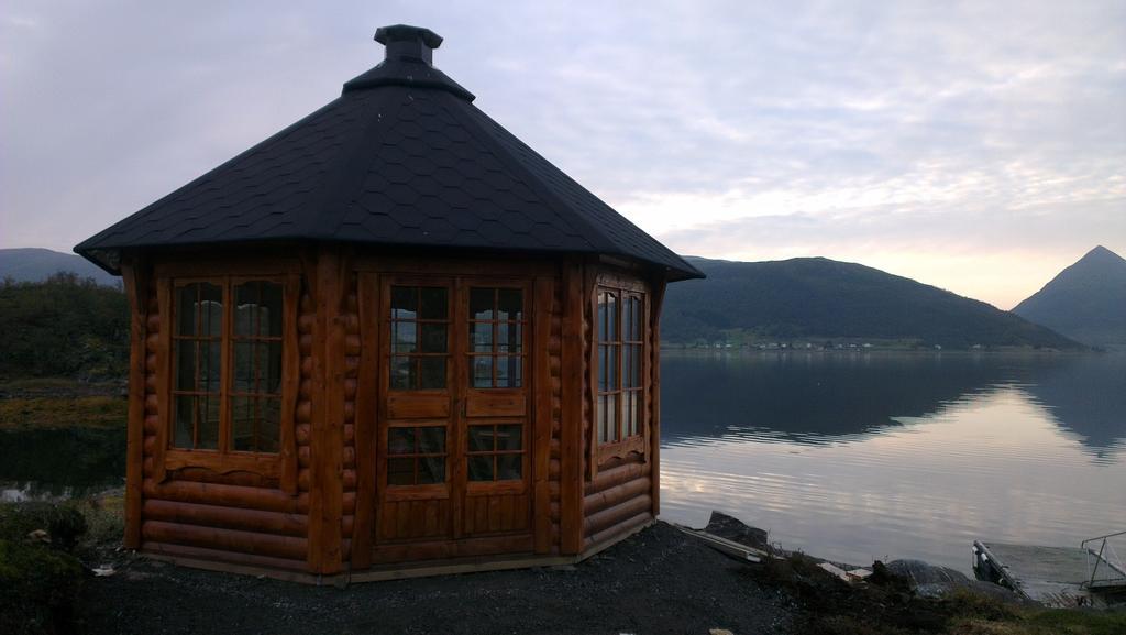 Camp Fjordbotn Hotel Galnslatta Exterior photo